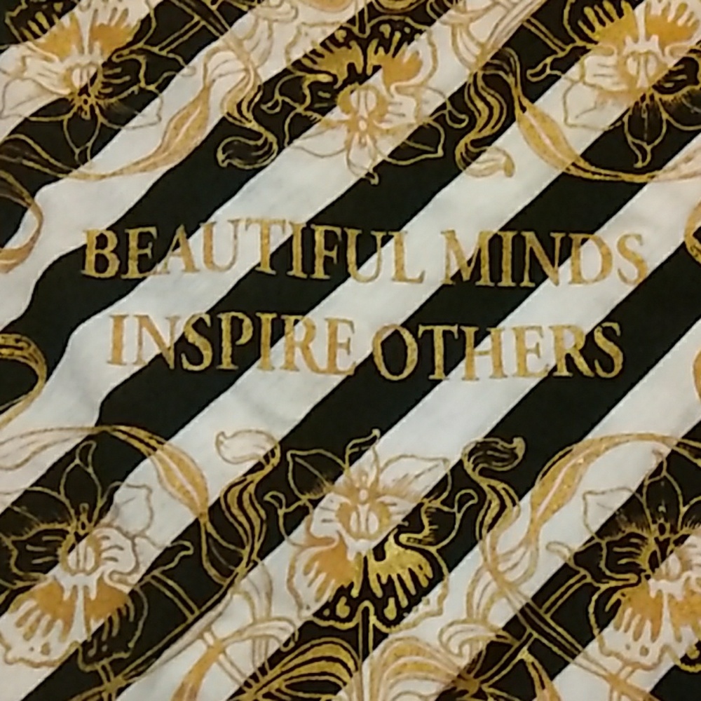 Awesome, beautiful top plus size